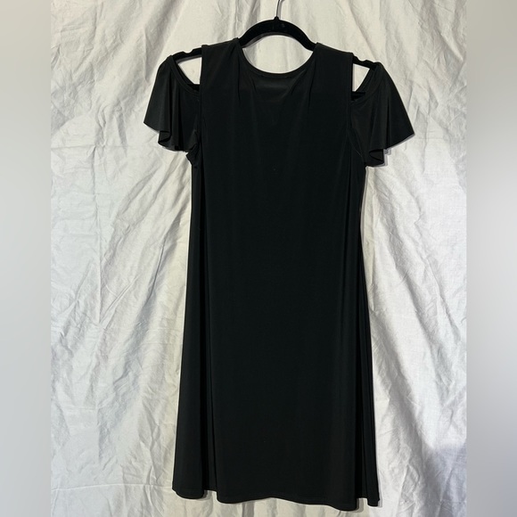 Annalee & Hope dress with cut outs - Picture 2 of 3